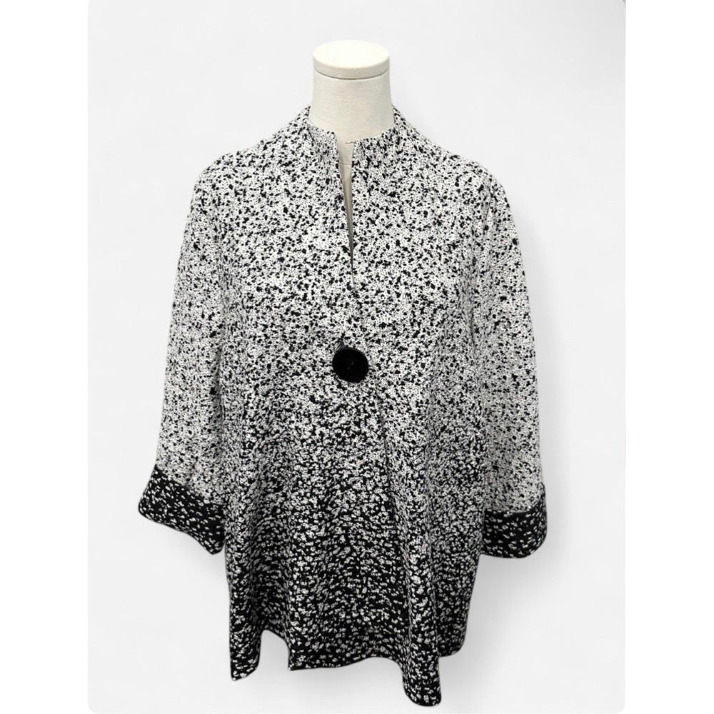 NWT Stylish Black White 1XL Asymmetrical Speckled Ombre Jacket Cuffs Quilted